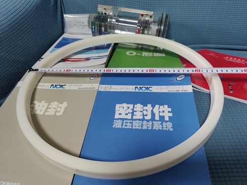 日本NOK UPI 415 450 25活塞和活塞杆密封均可用的聚氨酯密封件